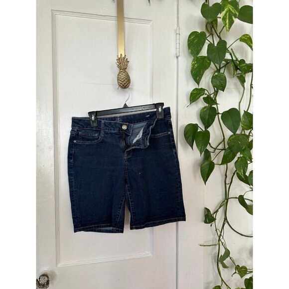 St. John’s Bay women’s size 10 Petite shorts - Picture 1 of 7